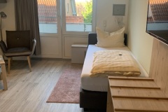 Einzelzimmer_Mit_Balkon_01